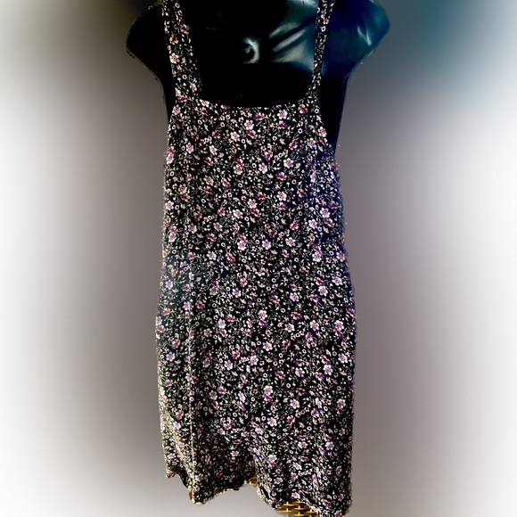 Cute medium rue 21 romper with tie straps - Picture 1 of 3